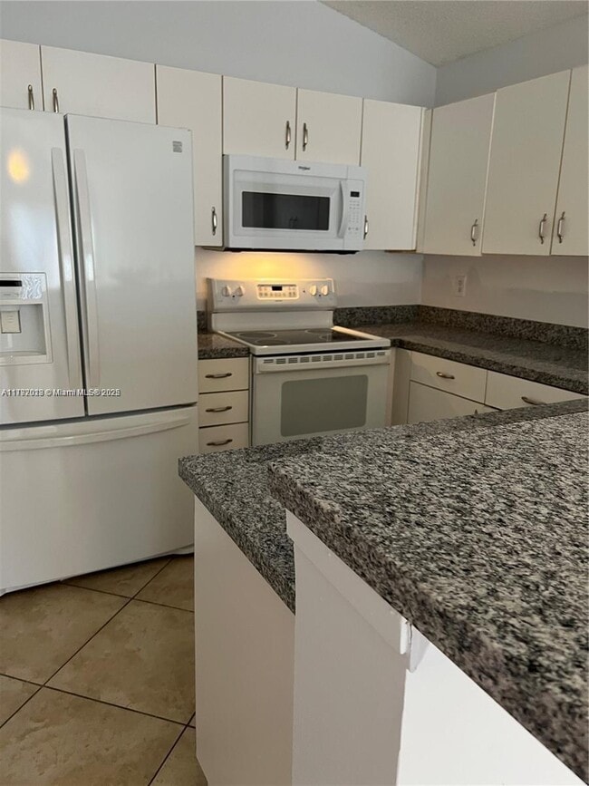 Building Photo - 151 SW 95th Ter