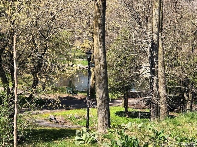 Foto del edificio - 42 E Spring St