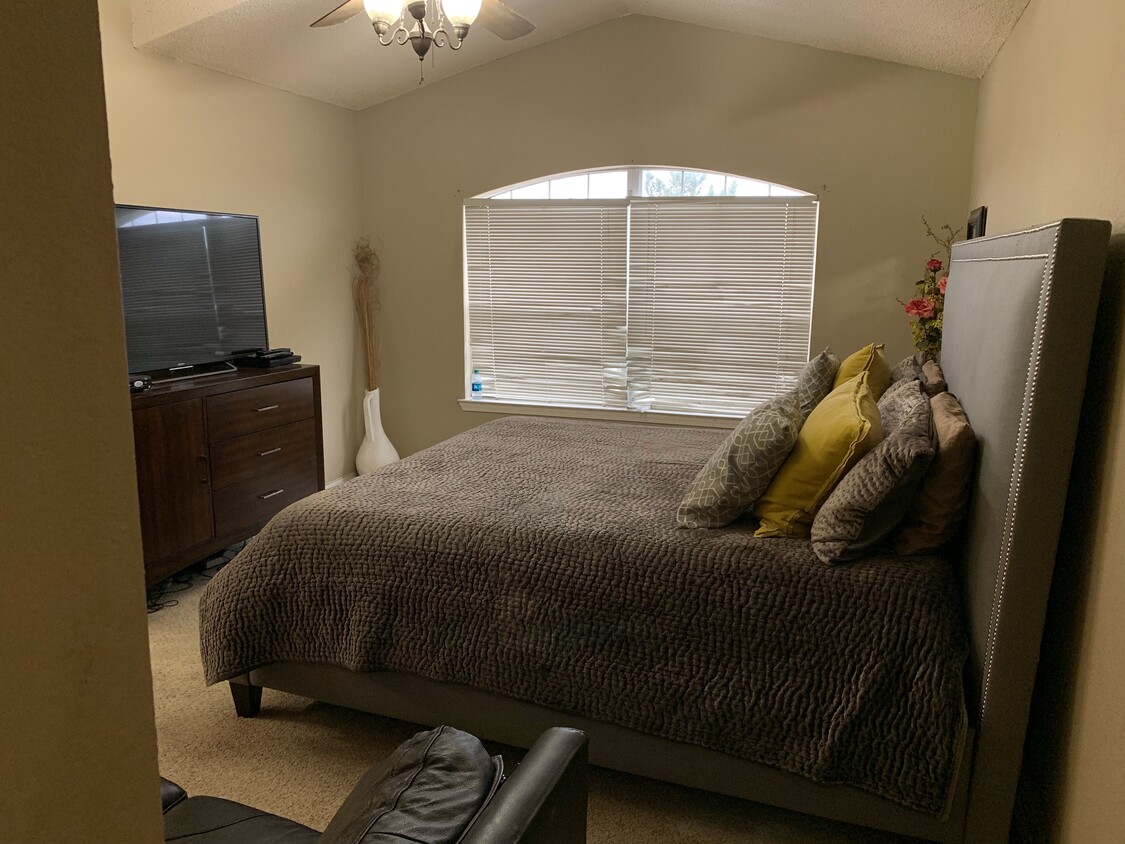 Master Bedroom - 12280 Red Sun