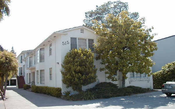 Building Photo - 515 N El Camino Real