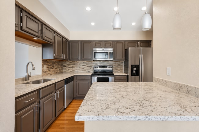 Kitchen - 1301 Memory Ln