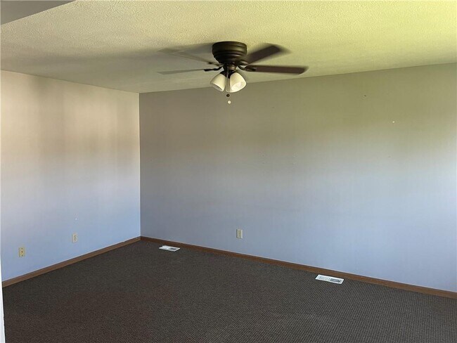 Building Photo - 1086 Fairlane Ct