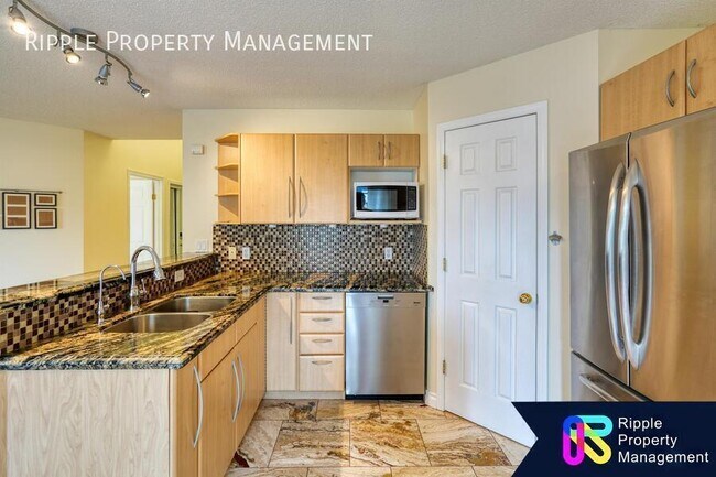 Building Photo - GORGEOUS 3 BEDS / 3.5 BATHS HOUSE WITH DOUBLE GARAGE PARKING!