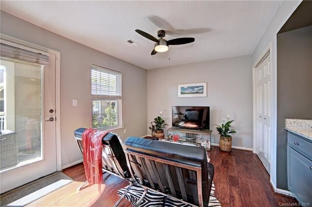 Building Photo - 5007 Sharon Rd