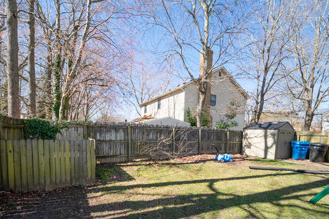 Foto del edificio - GORGEOUS 5 BEDROOM HOME LOCATED IN SALEM W...