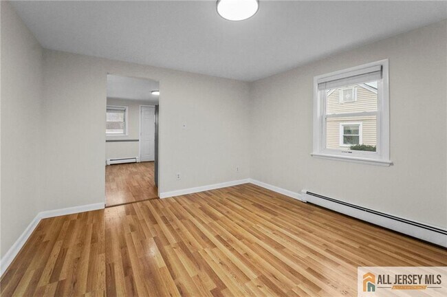 Building Photo - 119 Chinnick Ave