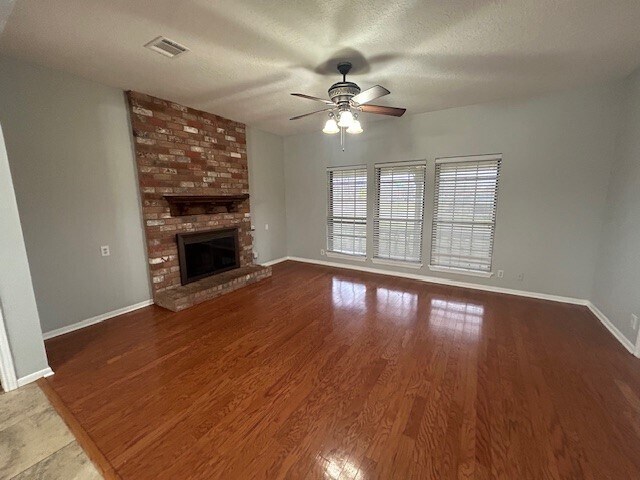Building Photo - 9101 Midway Dr