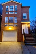 Building Photo - 172 Seymour Ave