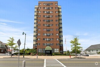 Building Photo - 474 Revere Beach Blvd