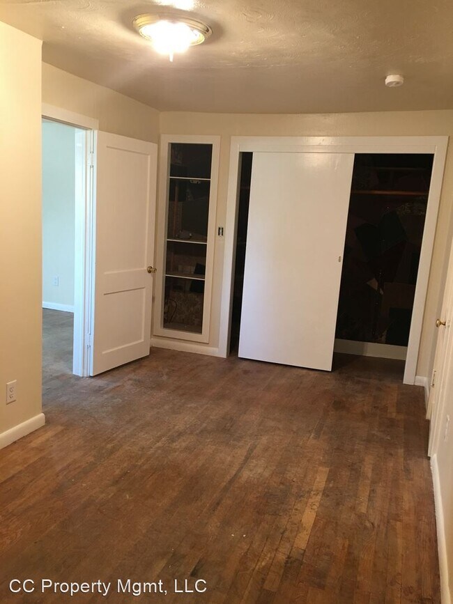 Building Photo - 3 br, 1 bath House - 1106 Haines Ave.