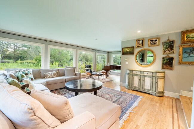 Building Photo - 1377 Canal Rd