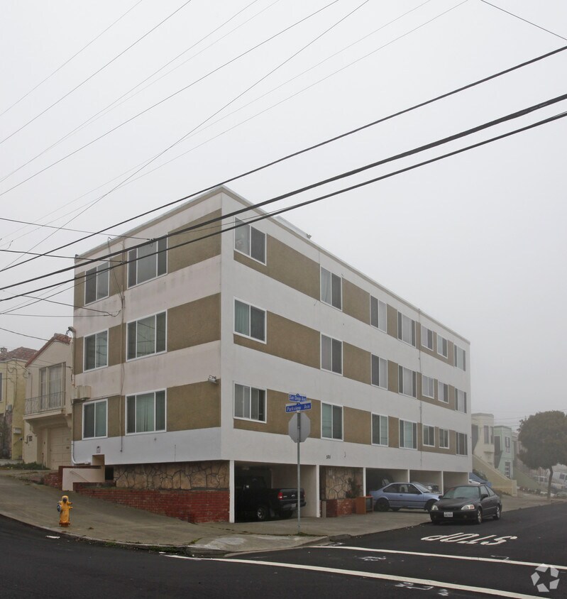 Building Photo - 501 San Diego Ave