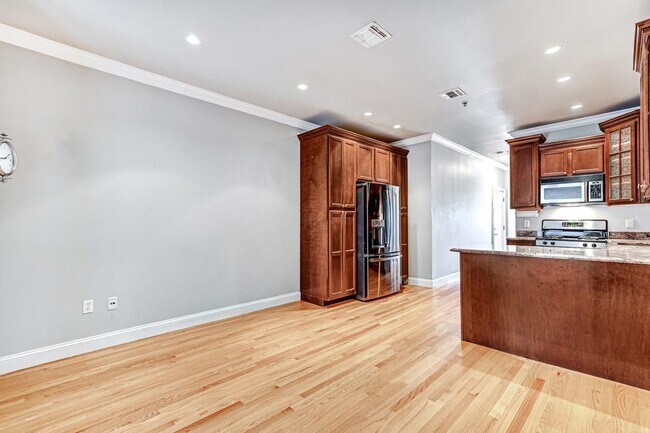 Foto del edificio - 805 Willow Ave