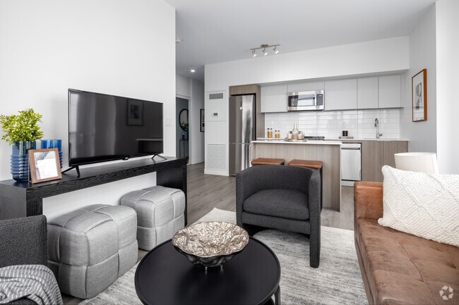 Interior Photo - 22 Hughson Street North