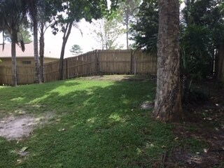 Building Photo - Huge sq ft_3/2 with bonus room.