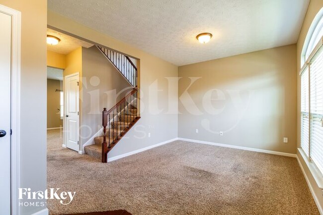 Building Photo - 5312 Venetian Way