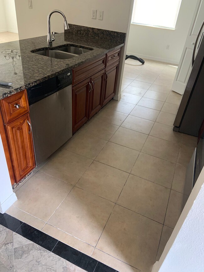 Foto del edificio - 7785 Murcott Cir