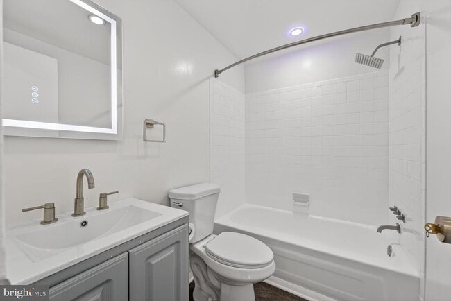 Foto del edificio - 3704 Ashboro Ct