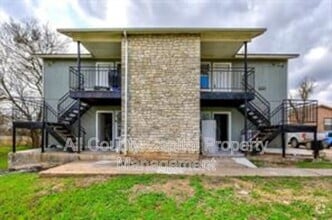 Building Photo - 8503 Colony Loop Dr