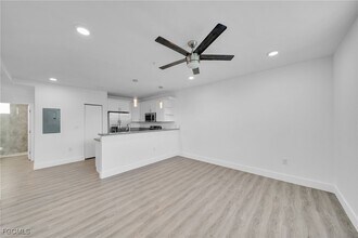 Building Photo - 275 SW 4th St