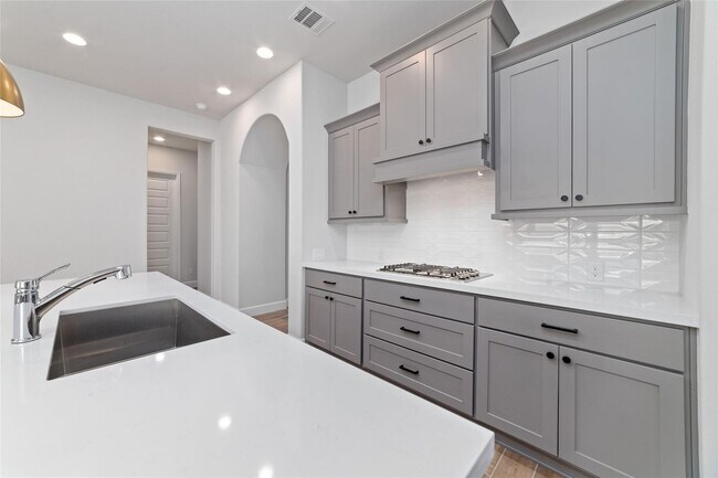 Building Photo - 624 Cape Capri Dr