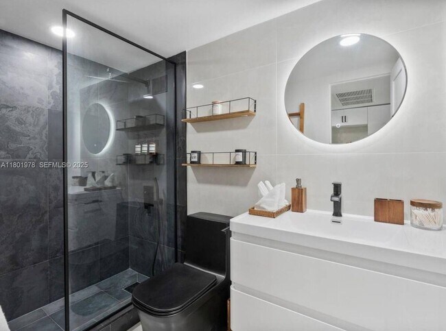 Building Photo - 19201 Collins Ave