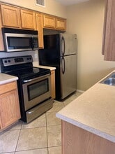 Building Photo - 3301 E Earll Dr