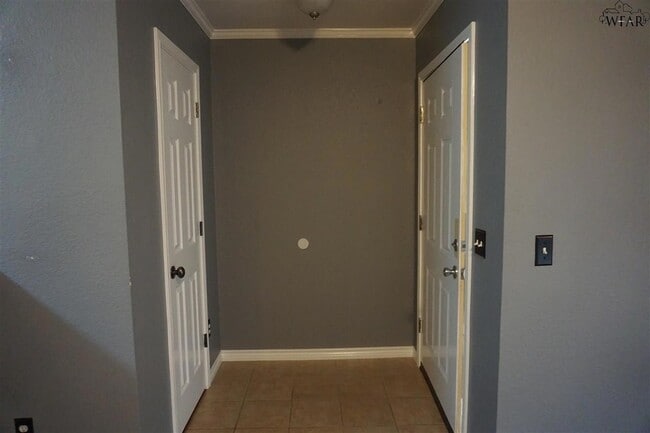 Building Photo - 4710 Brookdale Dr