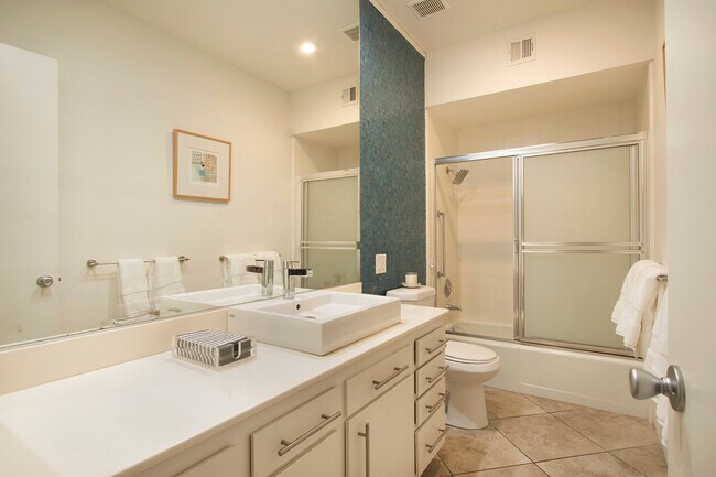 Building Photo - 501 Desert Lakes Cir