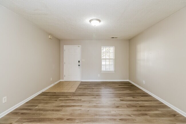 Foto del edificio - 9821 Andi Kathryn Ct