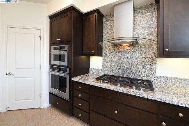 Building Photo - 3808 Camino Lp