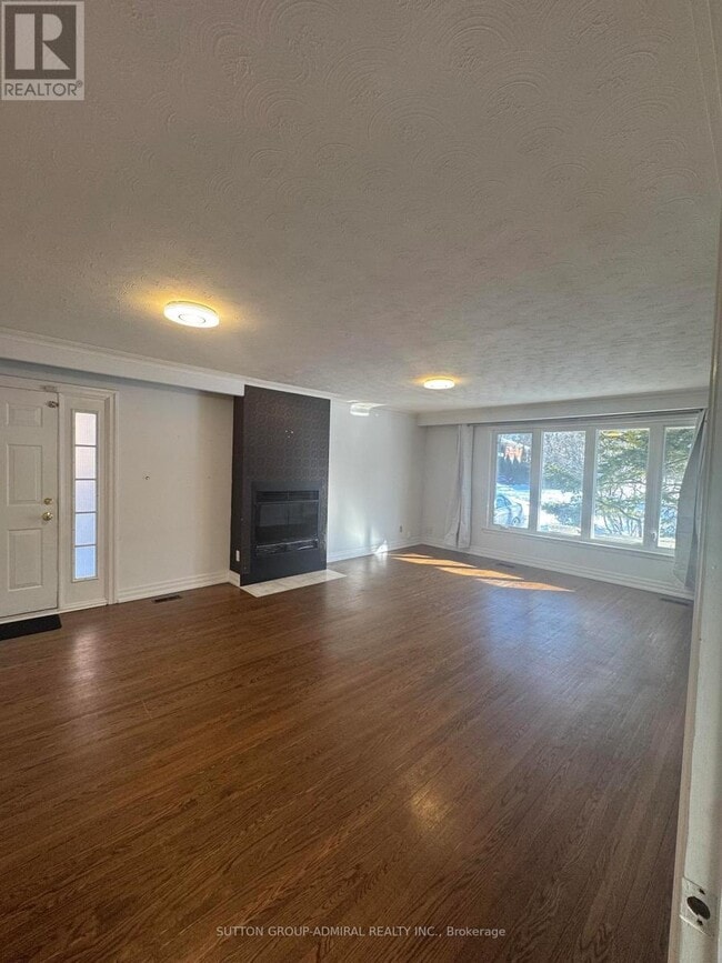 Building Photo - 12 Caines Ave