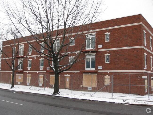 Building Photo - 526 Avenue Z