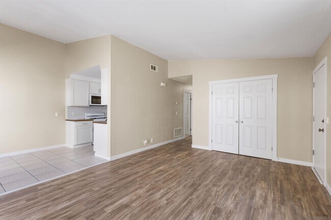 Building Photo - 3569 Surf Pl