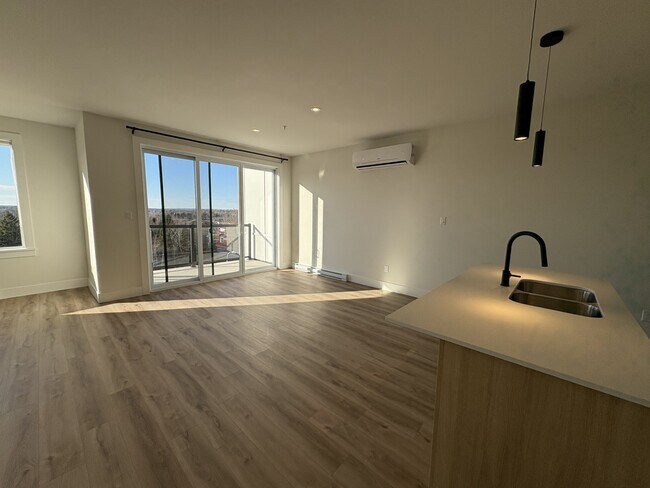 Photo du bâtiment - 1035 Melanson Rd