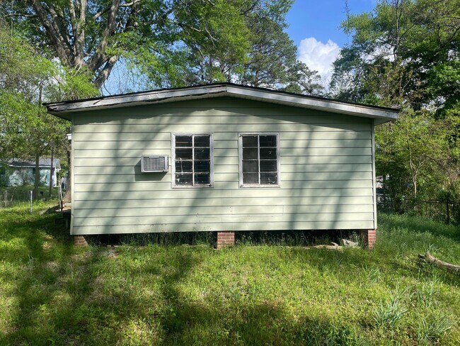 Foto del edificio - 723 Glenmont Dr