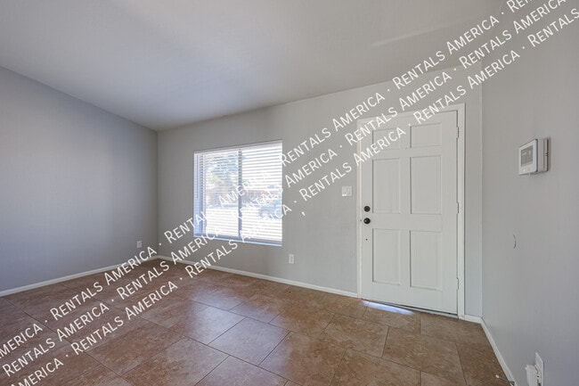 Building Photo - 1329 W Kristal Way