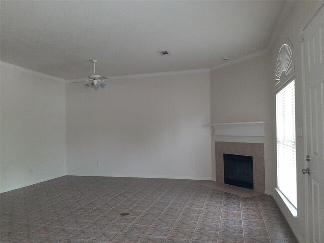 Foto del edificio - 12755 Mill Ridge Dr