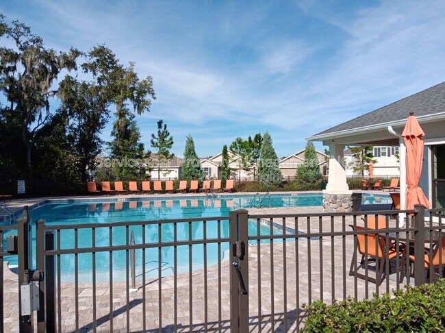 Foto del edificio - 12032 Miracle Mile Dr