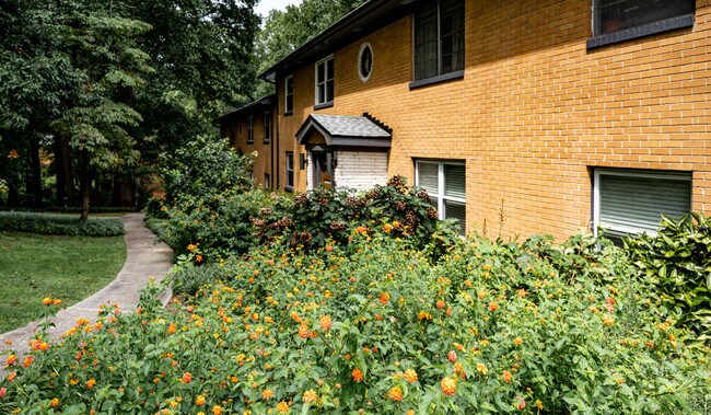 Butterfly Garden - 1010 Scott Blvd