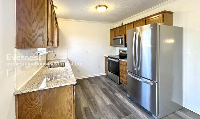 Foto del edificio - 1021 SE Steeple Dr