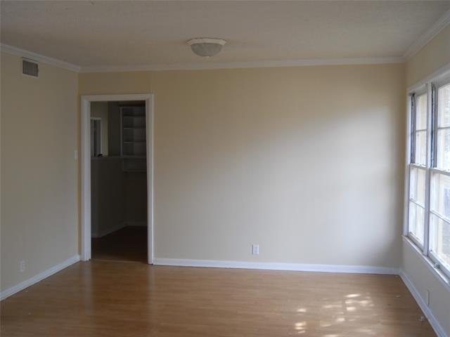 Building Photo - 1833 Sayles Blvd