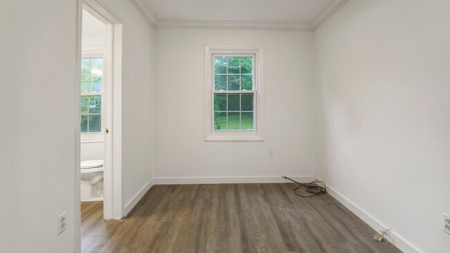 Building Photo - 113 Buckram Rd