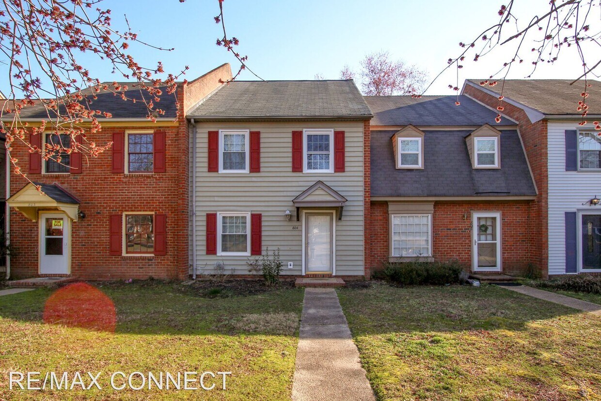 Primary Photo - 3 br, 2.5 bath House - 804 London Company Way