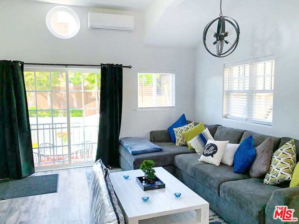 Foto principal - 126 Driftwood St