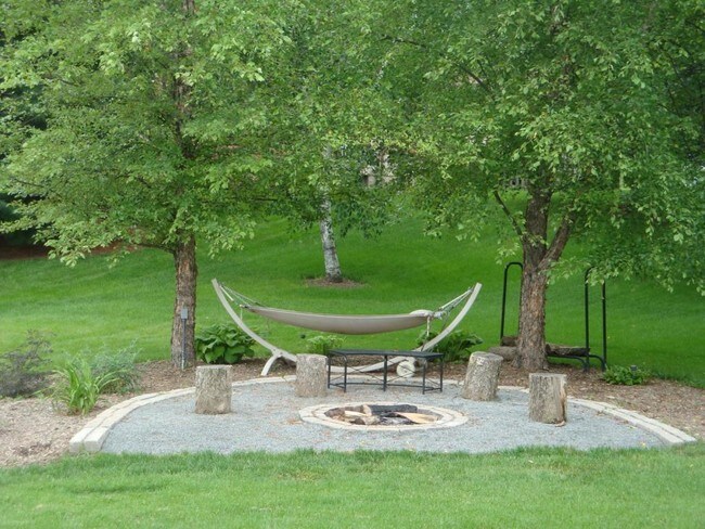 Foto del edificio - 3500 Deer Ridge Ct
