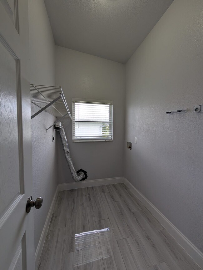 Foto del edificio - 4431 SE 19th Ave