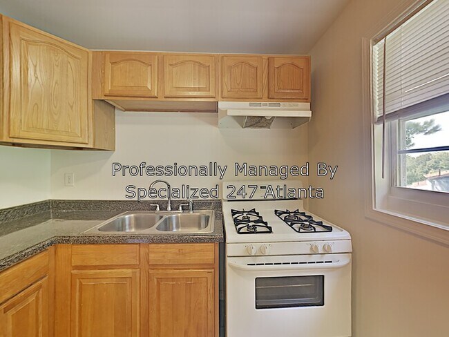 Building Photo - 2208 Ajax Dr NW