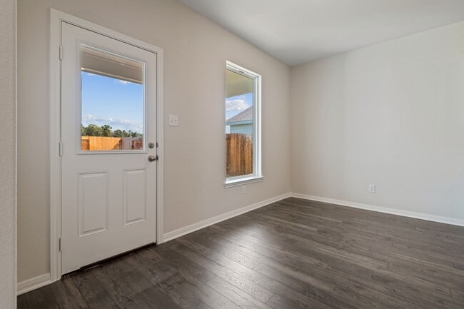 Building Photo - 15802 Berry Hl Dr