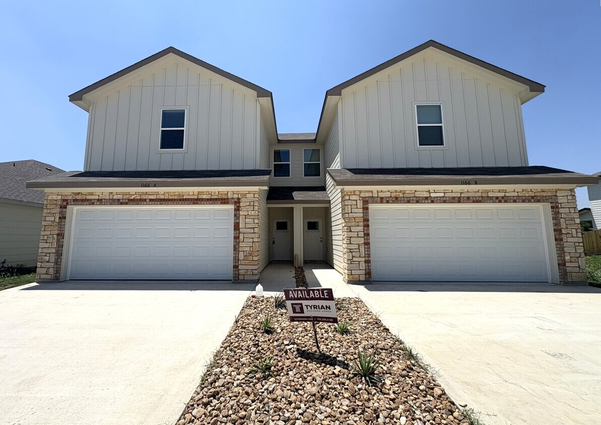 Foto principal - 1166 Lindsey Dr